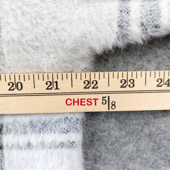 Tahari Sweater Womens Sz M White Gray Plaid Eyelash Knit Mock Neck Pullover Soft - Picture 4 of 8